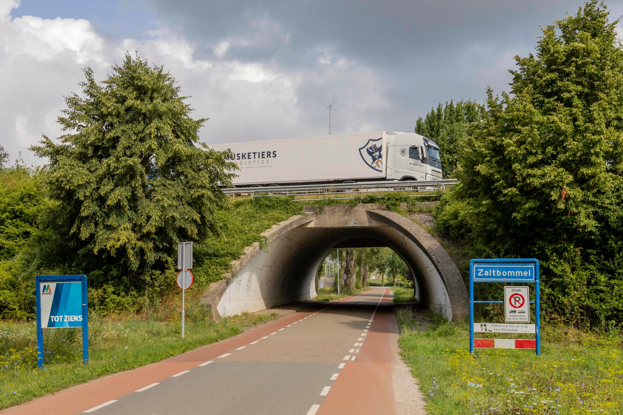 Musketiers Logistics vrachtwagen